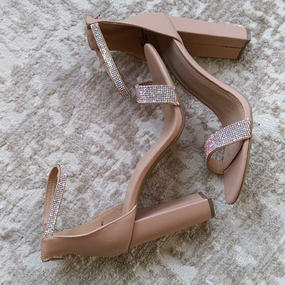 Charlotte Russe Almie Shimmery Chunky Block Heel Open Toe Sandals 10 Nude - Picture 16 of 16